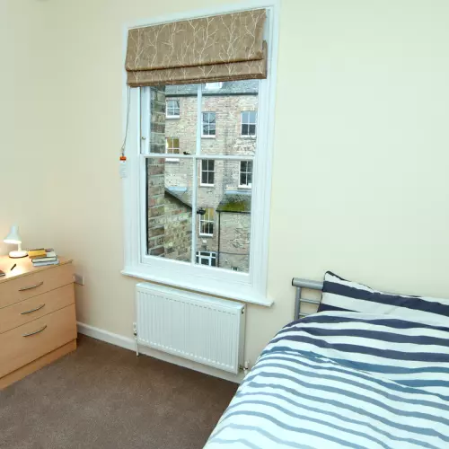 Image of small bedroom